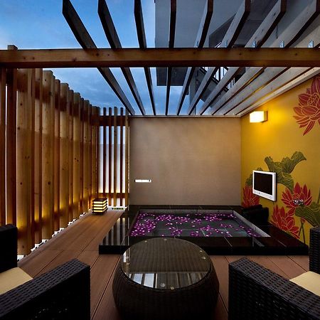 Hotel Lotus Kobe (Adults Only) Eksteriør bilde